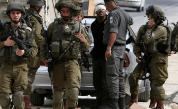 الاحتلال الإسرائيلي يعتقل عشرات الفلسطينيين في الضفة والقدس
