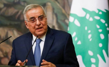 وزير الخارجية اللبناني يشكر القيادة على المساعدة في إجلاء مواطنين لبنانيين من الخرطوم