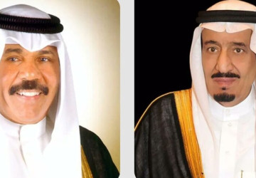 خادم الحرمين الشريفين يتلقى برقيات تهانٍ من القيادة الكويتية بمناسبة اليوم الوطني الـ 93