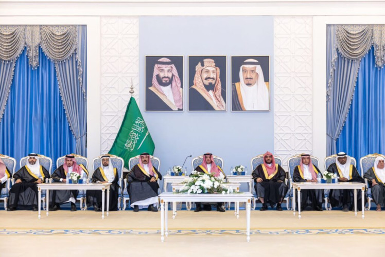 سمو الأمير سعود بن طلال يلتقي منسوبي جمعية فتاة الأحساء في جلسته الأسبوعية “الثلاثائية”