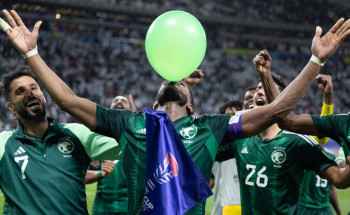 في الوقت القاتل.. المنتخب السعودي يقلب تأخره ويفوز بنتيجة 1-2 على عمان