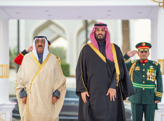 ولي العهد يقيم في الديوان الملكي بالرياض مراسم استقبال رسمية لأمير دولة الكويت