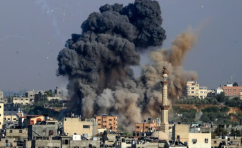 تطورات الأوضاع: استشهاد عشرات الفلسطينيين في قصف إسرائيلي على غزة