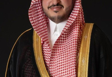 أمير منطقة الجوف يعزي مدير مركز الاتصالات الإدارية في الإمارة بوفاة والدته
