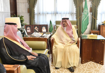 أمير الرياض يستقبل رئيس مجلس إدارة جمعية كبار السن الأهلية