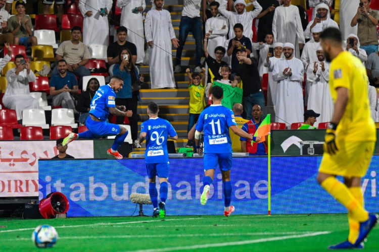 الهلال⁩ بطلاً لكأس الدرعية للسوبر السعودي⁩ بعد تغلبه على الاتحاد⁩ 4 -1