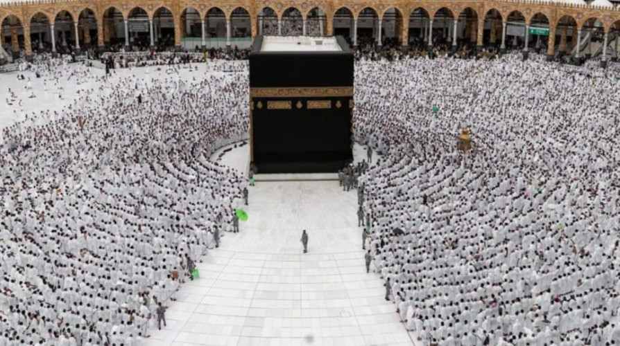 رئاسة الشؤون الدينية تعلن نجاح خطة منظومة الجمعة الأخيرة في رمضان