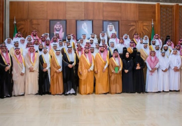 نائب أمير الشرقية يُكرّم شركاء مركز الملك عبدالعزيز للتواصل الحضاري