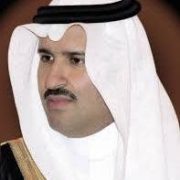 ‏‎بالفيديو / صاحب السمو الملكي الأمير ‎فيصل بن سلمان بن عبد العزيز ال سعود أمير منطقة ‎المدينة المنورة، يقدم واجب العزاء لذوي الفقيد الأمير عبدالرحمن بن عبدالله السديري.