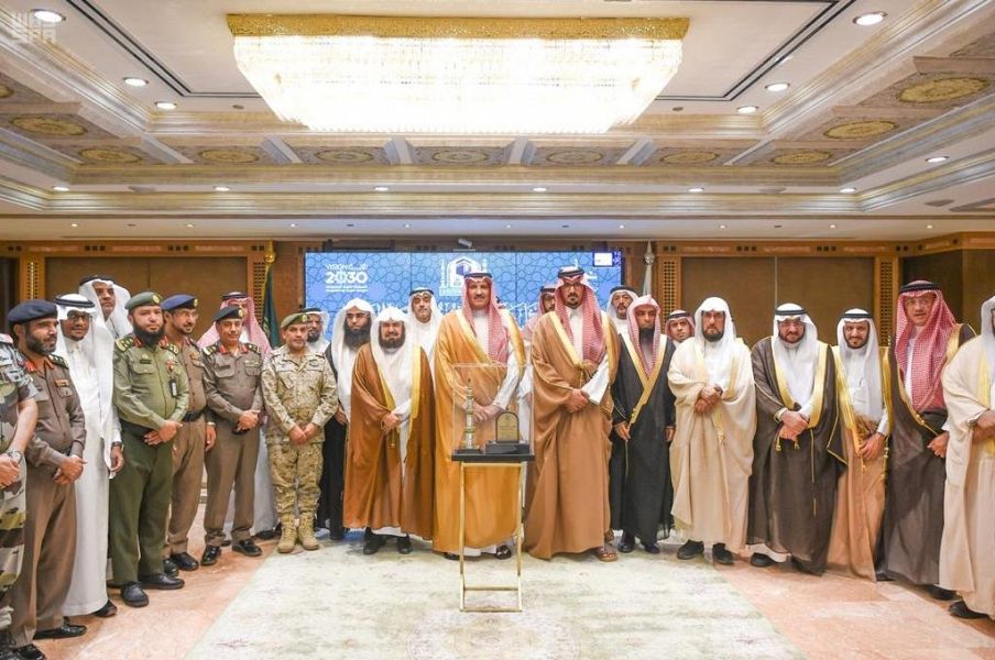 أمير منطقة المدينة المنورة يرعى حفل ختام أعمال وكالة شؤون المسجد النبوي لموسم حج 1440هـ أمير منطقة المدينة المنورة يرعى حفل ختام أعمال وكالة شؤون المسجد النبوي لموسم حج 1440هـ