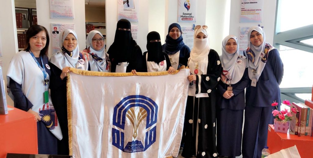 طالبات جامعة طيبة يشاركن في رحلة علمية لدولة ماليزيا