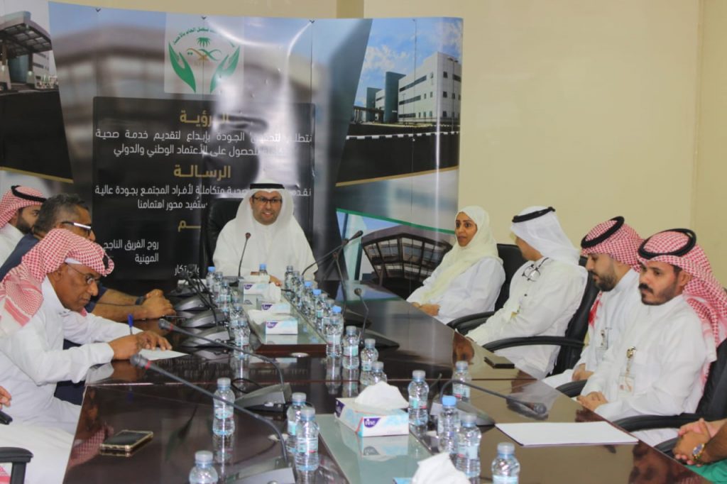 مستشفى الملك فيصل بالأحساء يطلق حملة تطعيم الإنفلونزا الموسمية مستشفى الملك فيصل بالأحساء يطلق حملة تطعيم الإنفلونزا الموسمية