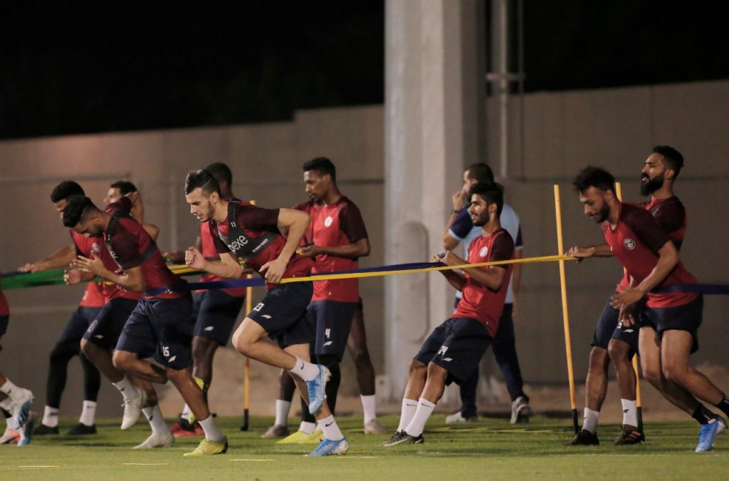 رئيس العدالة المضحي يجتمع باللاعبين قبل إنطلاق التدريبات