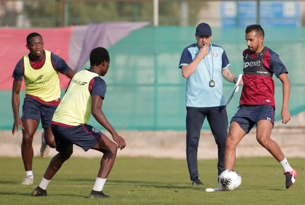 القصري يرسم خطته لمواجهة الحزم القصري يرسم خطته لمواجهة الحزم