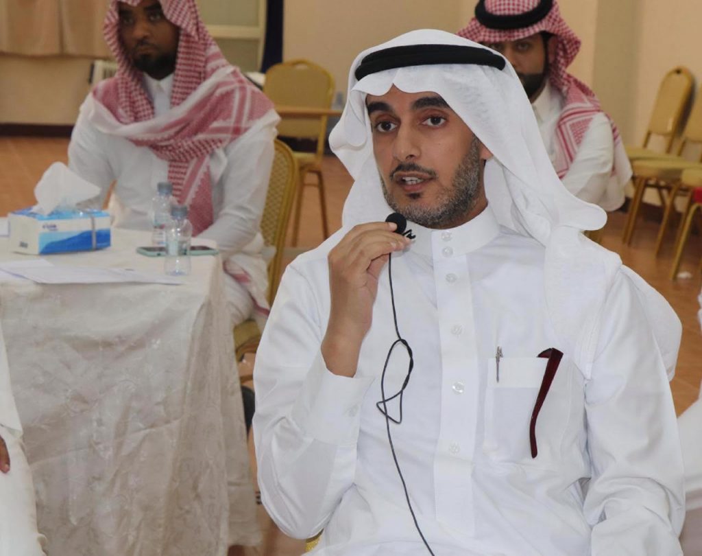 المساعد للشؤون التعليمية بتعليم الأحساء يرعى برنامج “خبرات وتجارب”