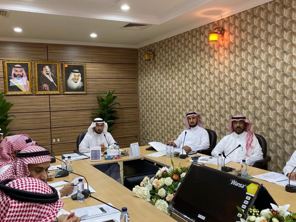مدير تعليم الخرج  يترأس الاجتماع الأول  للمجلس التعليمي