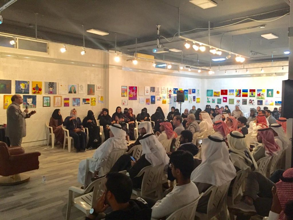 حضور كبير في (الفلسفة بين النخيل) بثقافة وفنون الأحساء حضور كبير في (الفلسفة بين النخيل) بثقافة وفنون الأحساء