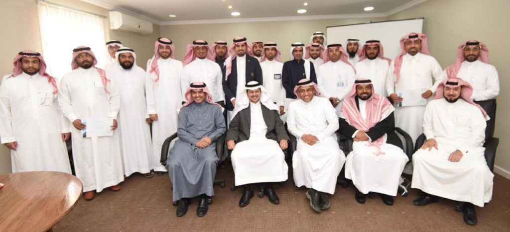 ” العيسى ” يلتقي بالمشرفين الجدد ويكرمهم في ختام برنامجهم التأهيلي ” العيسى ” يلتقي بالمشرفين الجدد ويكرمهم في ختام برنامجهم التأهيلي