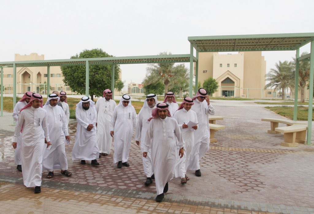 فريق ميداني من مركز التقويم والاعتماد التقني (مسار) لتقييم تقنية الأحساء لمنحها الاعتماد المؤسسي فريق ميداني من مركز التقويم والاعتماد التقني (مسار) لتقييم تقنية الأحساء لمنحها الاعتماد المؤسسي