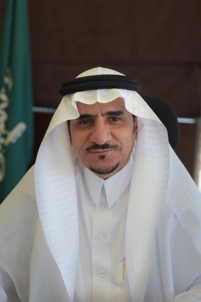 الدكتورة نادية الصاعدي مشرفة على مبنى طالبات الأقسام الأدبية بالقزة