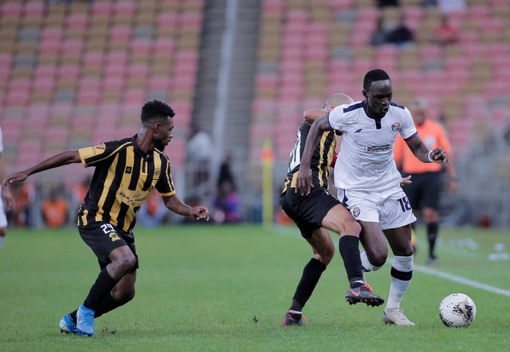 لاعب العدالة تراوري يناشد الجماهير بالحضور للمدرجات لمواجهة الأهلي