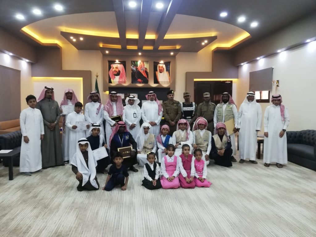 محافظ أحد المسارحة يكرم المشاركين بحملة ” أمنكم وسلامتكم هدفنا “