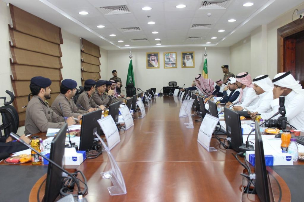 ضمن استعداداته لليوم العالمي للدفاع المدني، مدني المدينة يعقداجتماعاً تحضيرياً مع وسائل الإعلام الجديد بالمنطقة