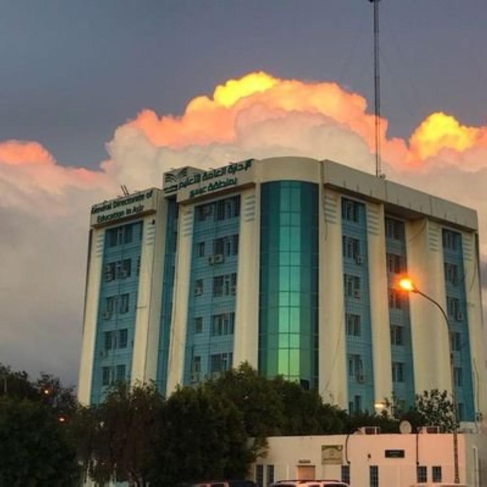 تكريم 878 طالبة متفوقة بتعليم عسير تكريم 878 طالبة متفوقة بتعليم عسير