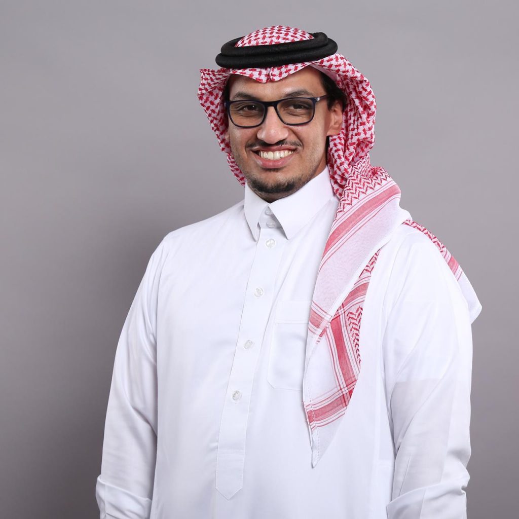 المسحل يتماثل للشفاء من فيروس كورونا الجديد ويعود لمنزله