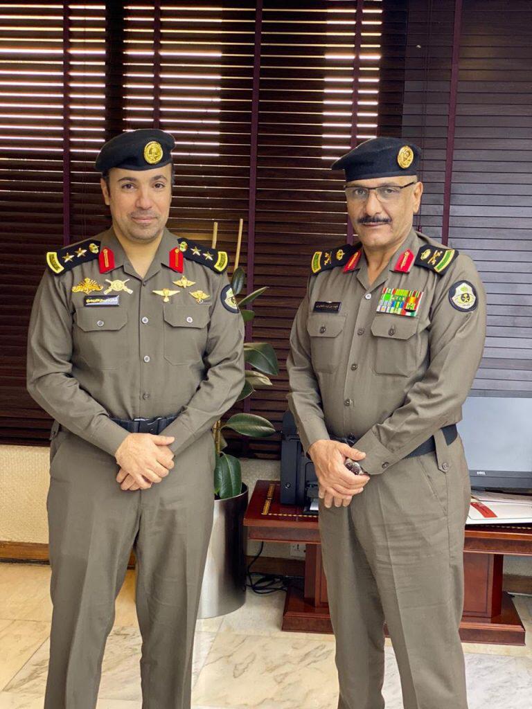 مدير شرطة الرياض يقلد التويجري رتبة عقيد مدير شرطة الرياض يقلد التويجري رتبة عقيد