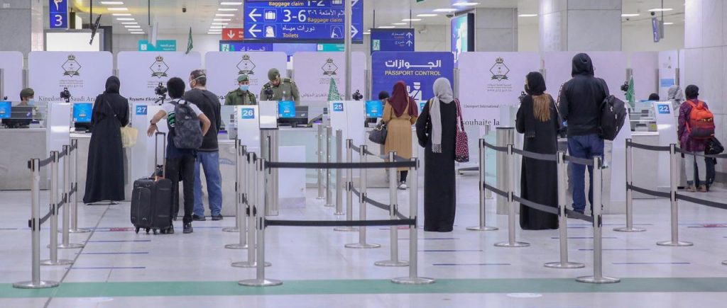 وصول ثلاث رحلات جديدة من (هيوستن وبيروت ونيروبي) ضمن الرحلات المخصصة لعودة المواطنين من الخارج وصول ثلاث رحلات جديدة من (هيوستن وبيروت ونيروبي) ضمن الرحلات المخصصة لعودة المواطنين من الخارج