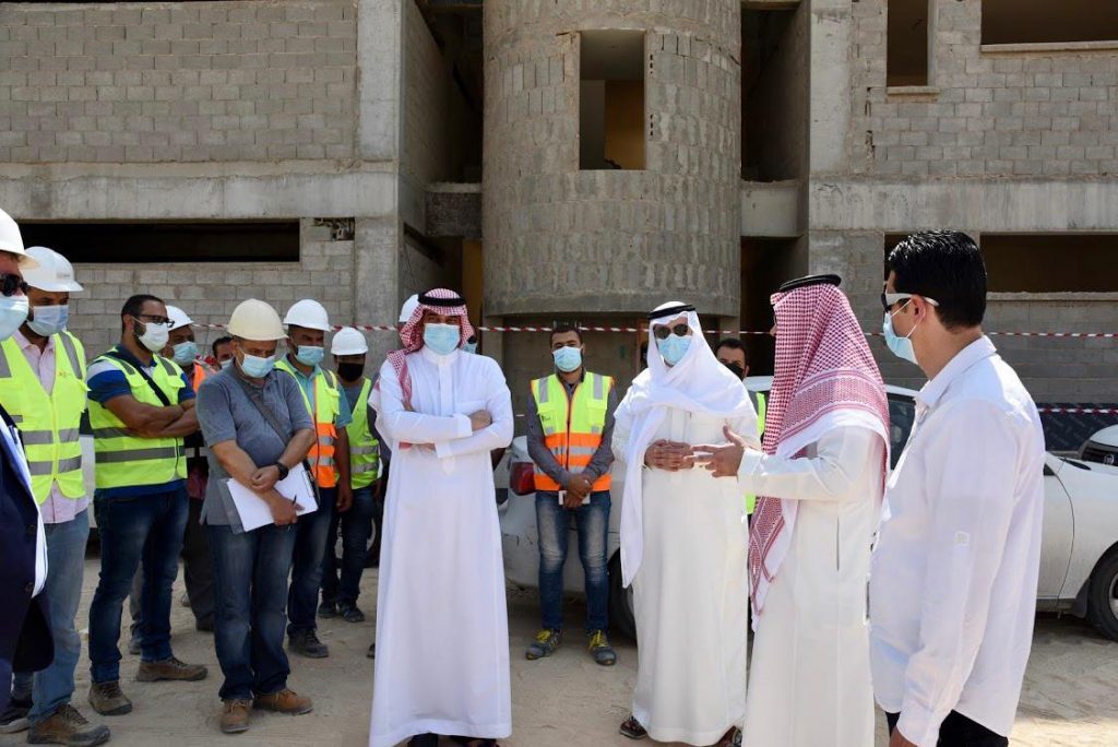 “العيسى” يدشن مراحل استكمال المشاريع المدرسية المتعثرة بالأحساء وعددها 46 مشروعًا