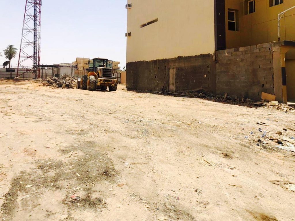 أمانة الجوف تواصل إزالة المباني الآيلة للسقوط في أحياء مدينة سكاكا أمانة الجوف تواصل إزالة المباني الآيلة للسقوط في أحياء مدينة سكاكا