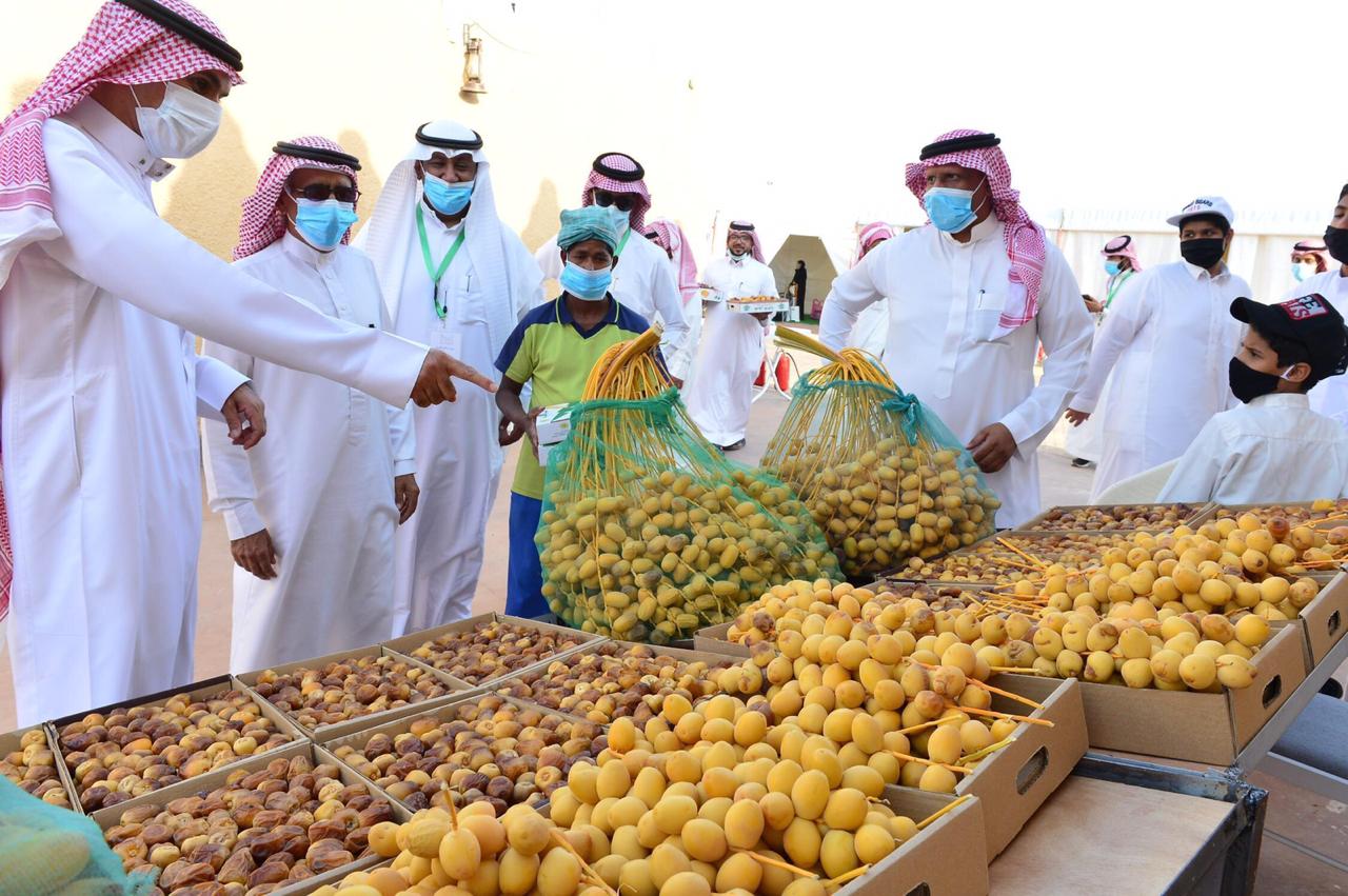 انطلاق مهرجان التمور والأسرة بحائل صحيفة إخباريات الالكترونية