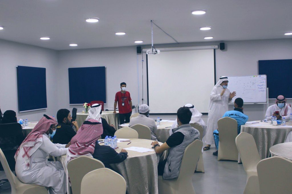 فرق المدينة التطوعية تتحد تحت شعار (عطاء وطن)