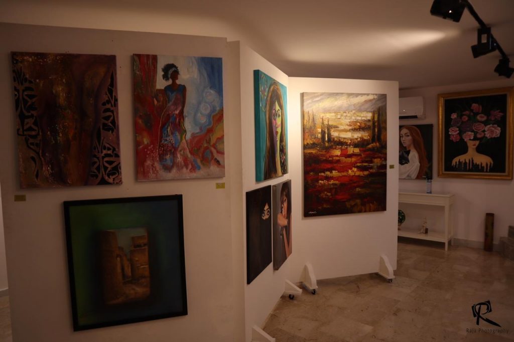 بحضور نخبة من المثقفين والفنانين افتتاح معرض ريشة فنان