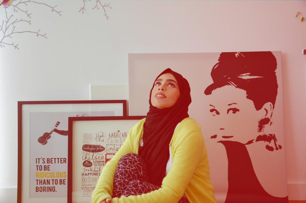 “إثراء” يعلن عن تتويج الفنانة الفائزة في برنامج الفنانين الناشئين