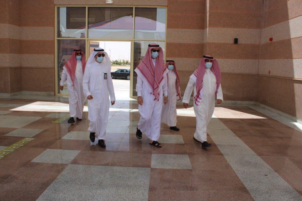 رئيس ⁧‫جامعة الجوف‬⁩ يزور مركز لقاح كورونا بالمدينة الجامعية ويدشن حملة ⁧‫جامعة_محصنة‬⁩