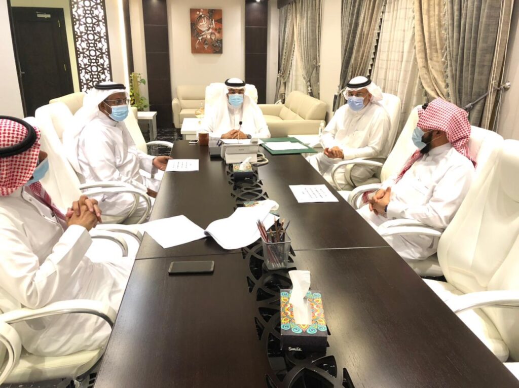 مدير عام تعليم مكّة يعتمد حركة تنقلات القيادات المدرسية لـ 303 قائد وقائدة ووكيل ووكيلة
