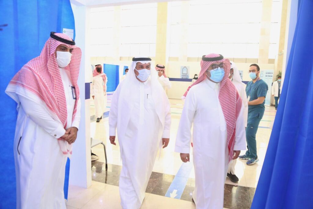 أربع جامعات في الرياض تتيح لقاح كورونا لمنسوبي تعليم الرياض والطلاب والطالبات