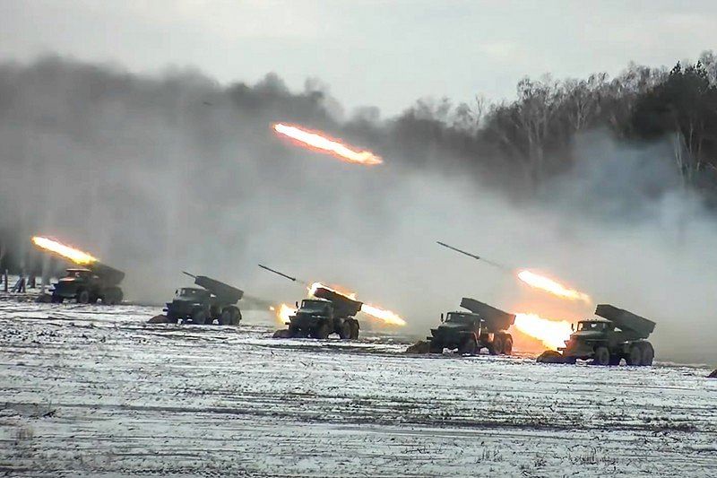 أوكرانيا.. استمرار المعارك وقصف روسي عنيف وهل تسقط كييف بأيدي الروس اليوم؟ أوكرانيا.. استمرار المعارك وقصف روسي عنيف وهل تسقط كييف بأيدي الروس اليوم؟