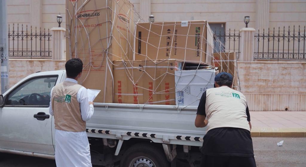 بدعم من إحسان.. جمعية أيتام جدة توزع 319 جهاز كهربائي لـ “200” أسرة