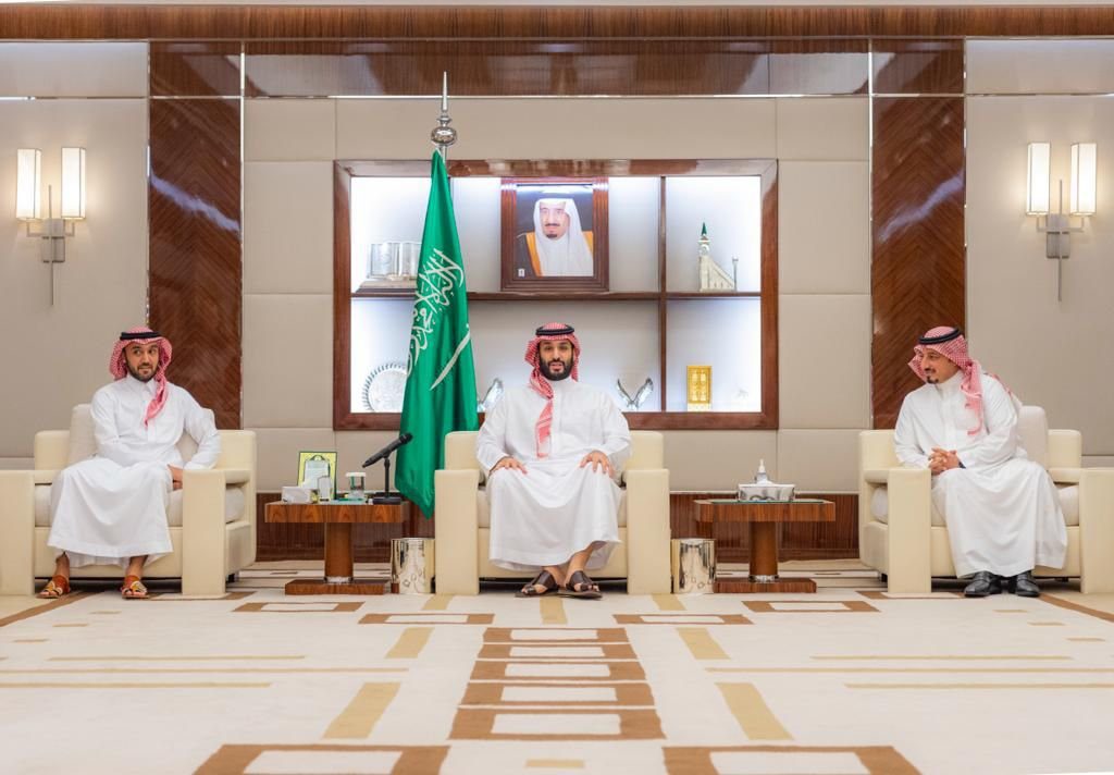 ولي العهد يستقبل لاعبي المنتخب السعودي الأول لكرة القدم وأعضاء الجهازين الفني والإداري ولي العهد يستقبل لاعبي المنتخب السعودي الأول لكرة القدم وأعضاء الجهازين الفني والإداري
