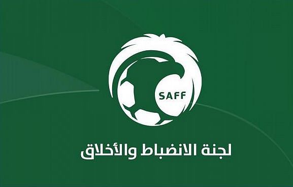لجنة الانضباط تُغَرّم الهلال 100 ألف ريال بعد واقعة “علب المياه” بمباراة الفيحاء
