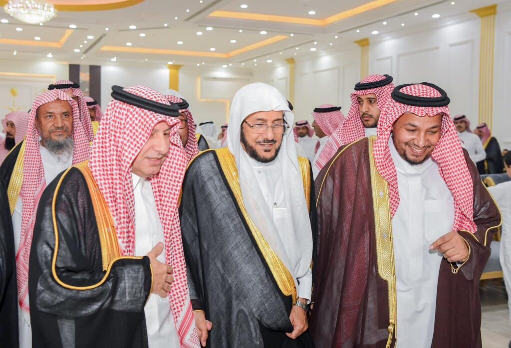 فايز العنزي يحتفي بزواج نجله “خالد” بحضور وزير الإسلامية بالرياض