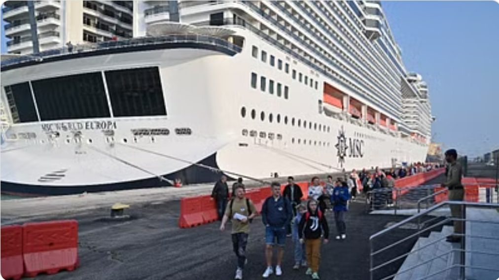 ستكشف عن قفزاتها الطموحة.. “كروز السعودية” تُشارك في معرض سوق السفر العربي الـ 30 بدبي ستكشف عن قفزاتها الطموحة.. “كروز السعودية” تُشارك في معرض سوق السفر العربي الـ 30 بدبي