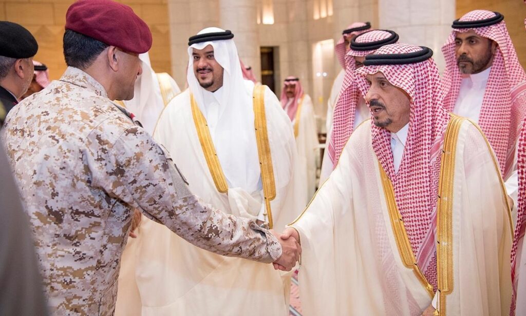 أمير منطقة الرياض ونائبه يستقبلون المهنئين بعيد الأضحى