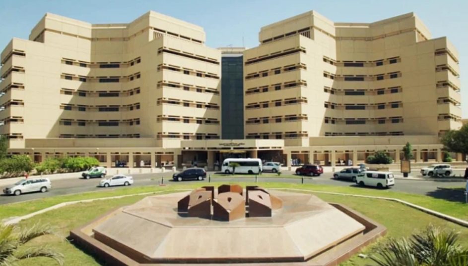 جامعة الملك عبدالعزيز تعلن 284 وظيفة صحية وإدارية بنظام التعاقد بدوام كامل
