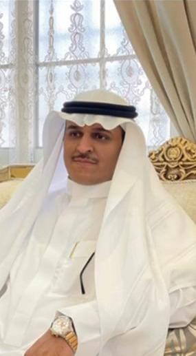 تجديد تكليف المشرف التربوي سلطان الصيادي في إدارة الشؤون القانونية في تعليم المدينة