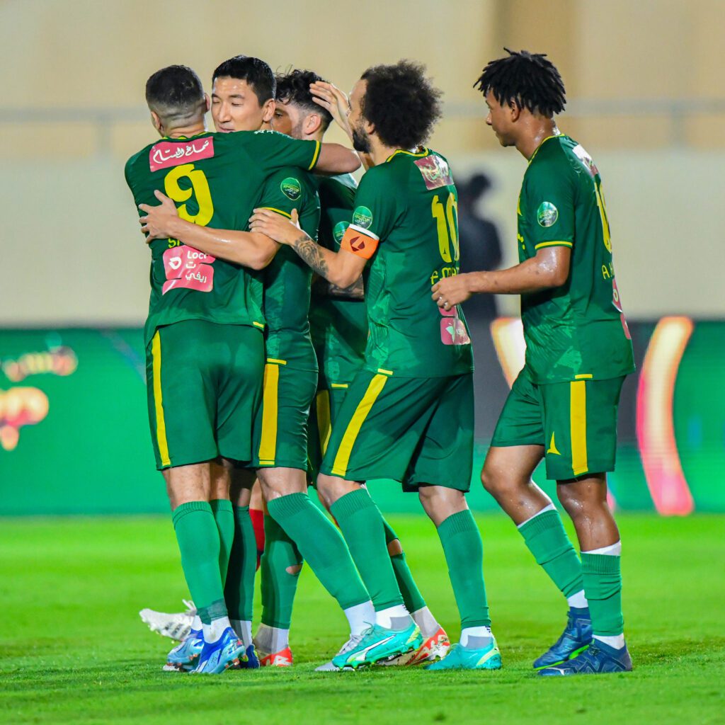 بركلات الترجيح.. الخليج يتأهل لربع نهائي كأس الملك فوزه على ضمك
